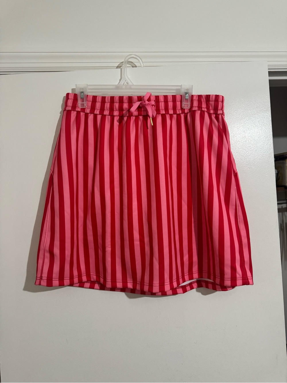 NWT Skort
